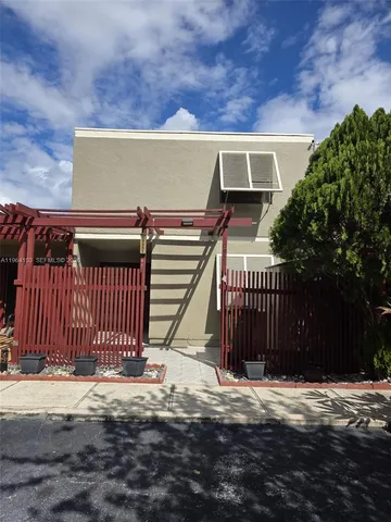 $3,500 | 10951 Cypress Road, Unit 10951, Pembroke Pines, FL 33026