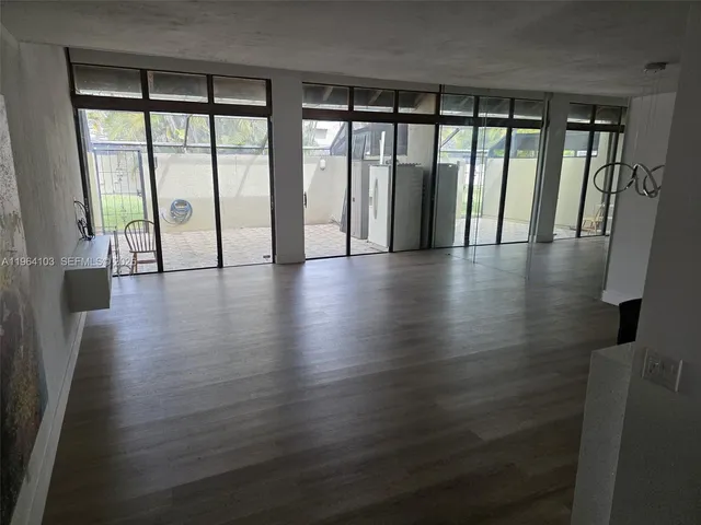 $3,500 | 10951 Cypress Road, Unit 10951, Pembroke Pines, FL 33026