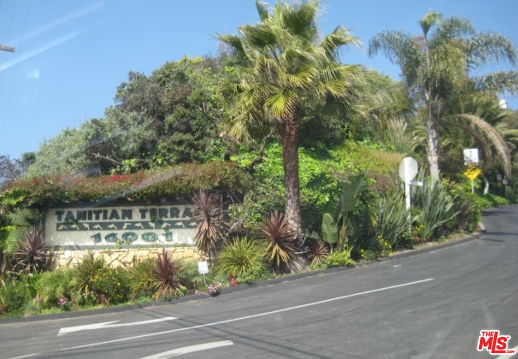 16 Samoa Way Pacific Palisades, CA 90272 - Photo 15 of 16