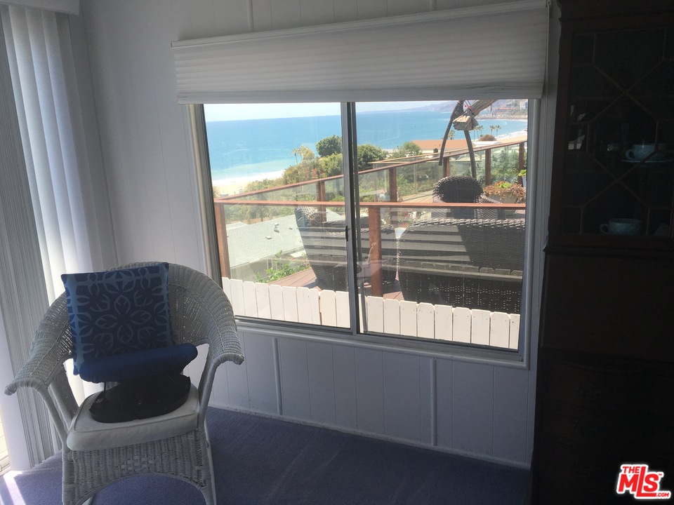 16 Samoa Way Pacific Palisades, CA 90272 - Photo 4 of 16