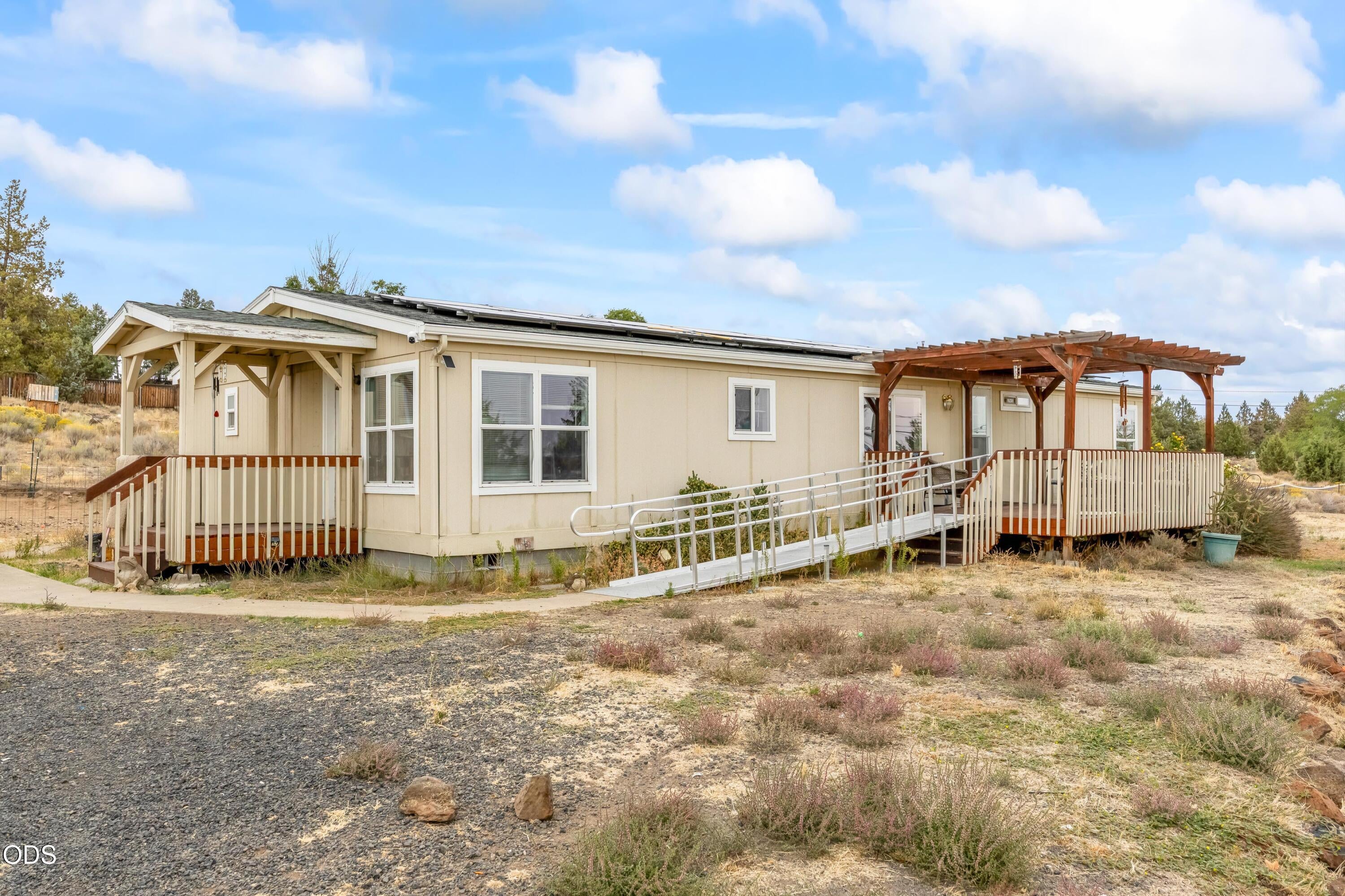 8204 Southwest Sand Ridge Road Terrebonne, OR 97760 - Photo 2 of 36 Gallery Image 2