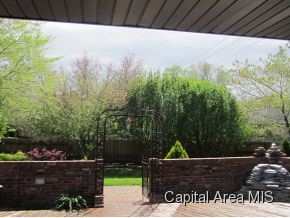 4012 Southwoods Road Springfield, IL 62711 - Photo 9 of 17