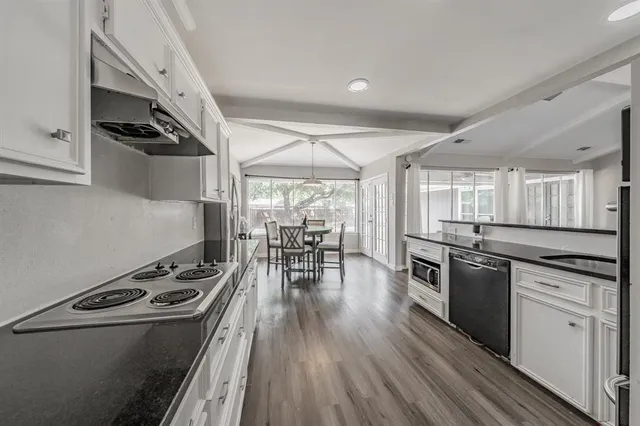 $287,500 | 111 Ashe Bend Drive, Rowlett, TX 75087