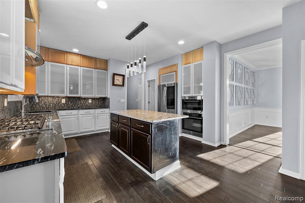4476 Woodcliff Court Rochester, MI 48306 - Photo 18 of 74 Gallery Image 18