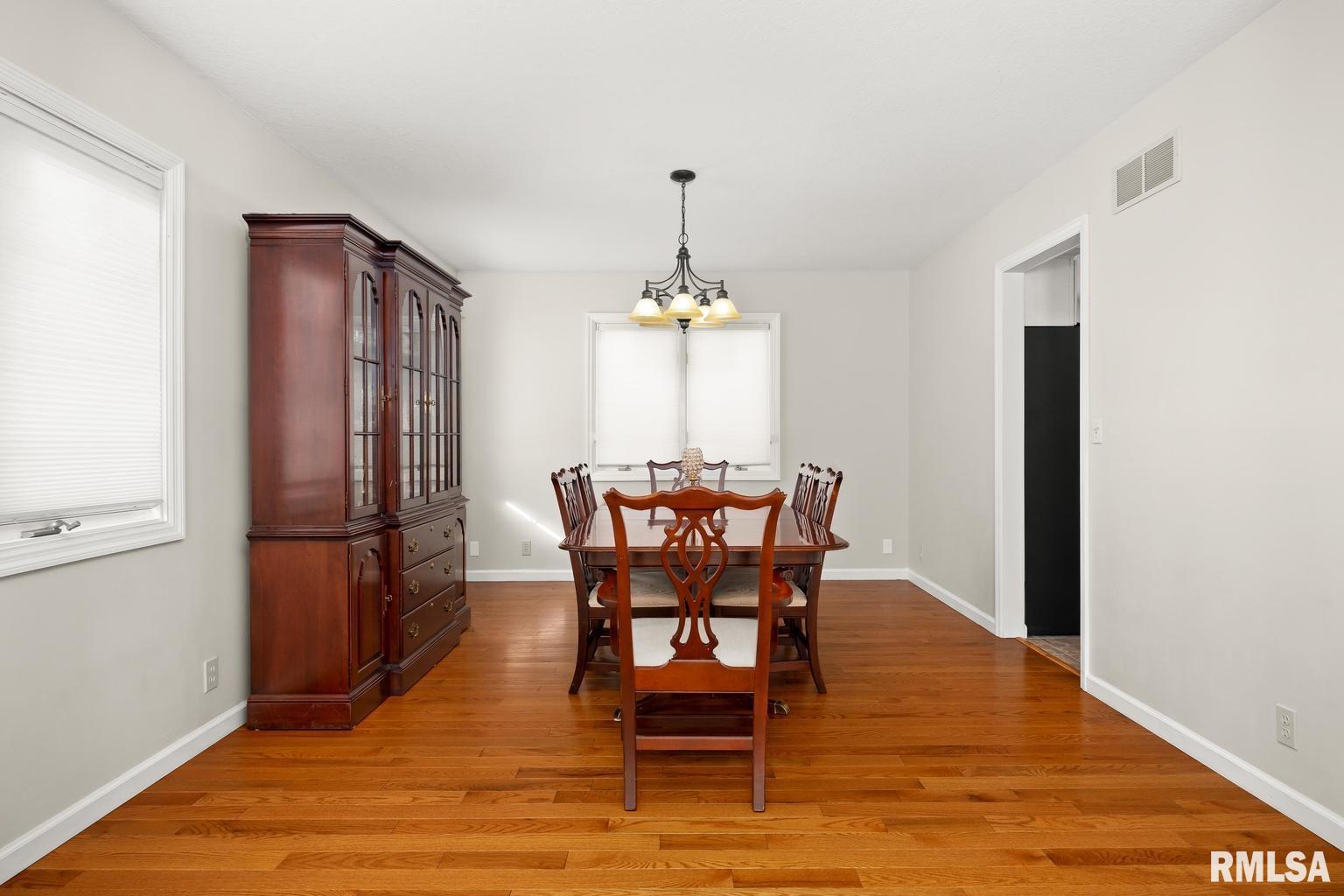 5122 North Rothmere Drive Peoria, IL 61615 - Photo 12 of 58 Gallery Image 12