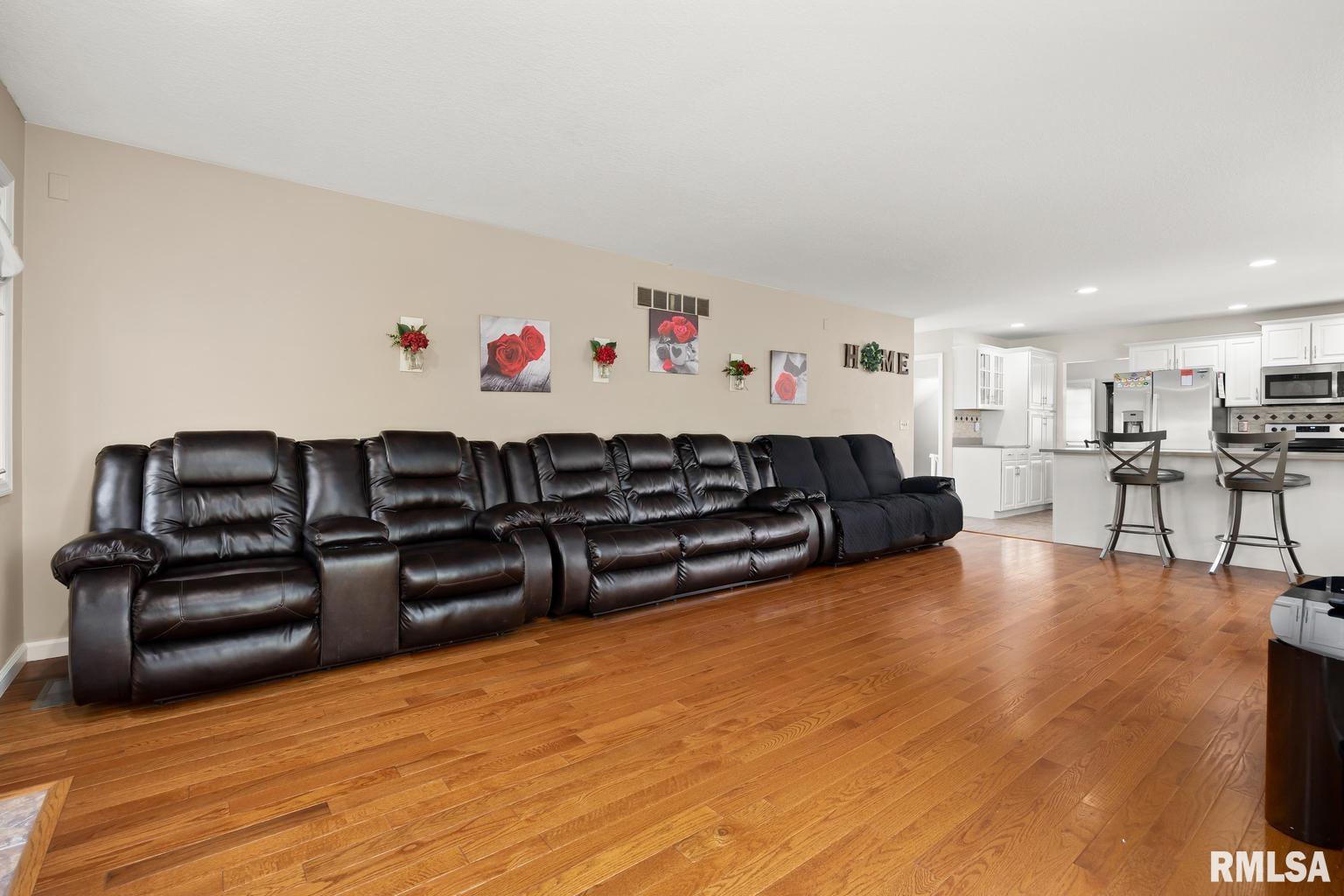 5122 North Rothmere Drive Peoria, IL 61615 - Photo 22 of 58 Gallery Image 22
