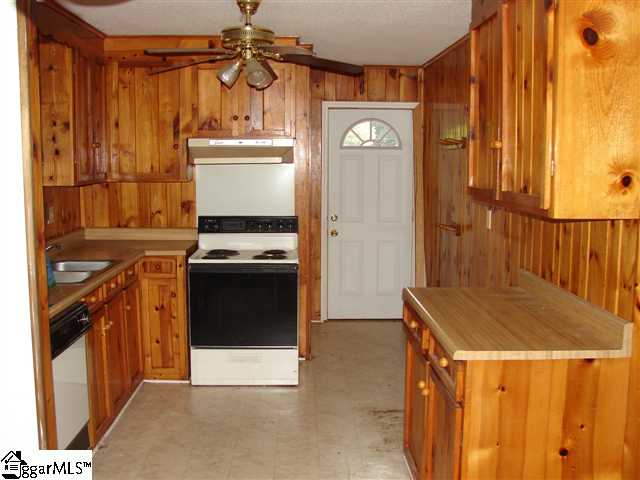 1413 P And Street North Anderson, SC 29621 - Photo 8 of 23 Gallery Image 8