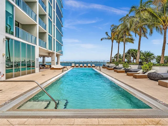 $2,250,000 | 2900 Northeast 7th Avenue, Unit 3307, Miami, FL 33137