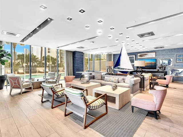 $2,250,000 | 2900 Northeast 7th Avenue, Unit 3307, Miami, FL 33137