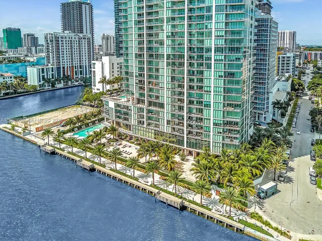 $2,250,000 | 2900 Northeast 7th Avenue, Unit 3307, Miami, FL 33137