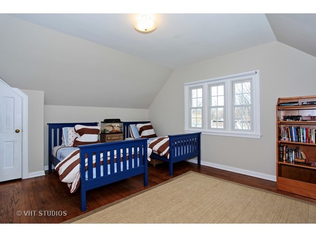 634 Exmoor Road Kenilworth, IL 60043 - Photo 14 of 24