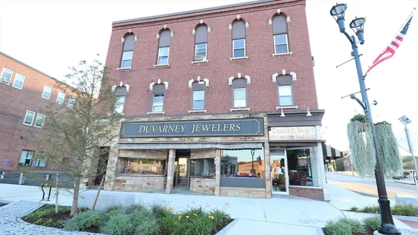 $1,550 | 7 High Street, Unit 5, Clinton, MA 01510