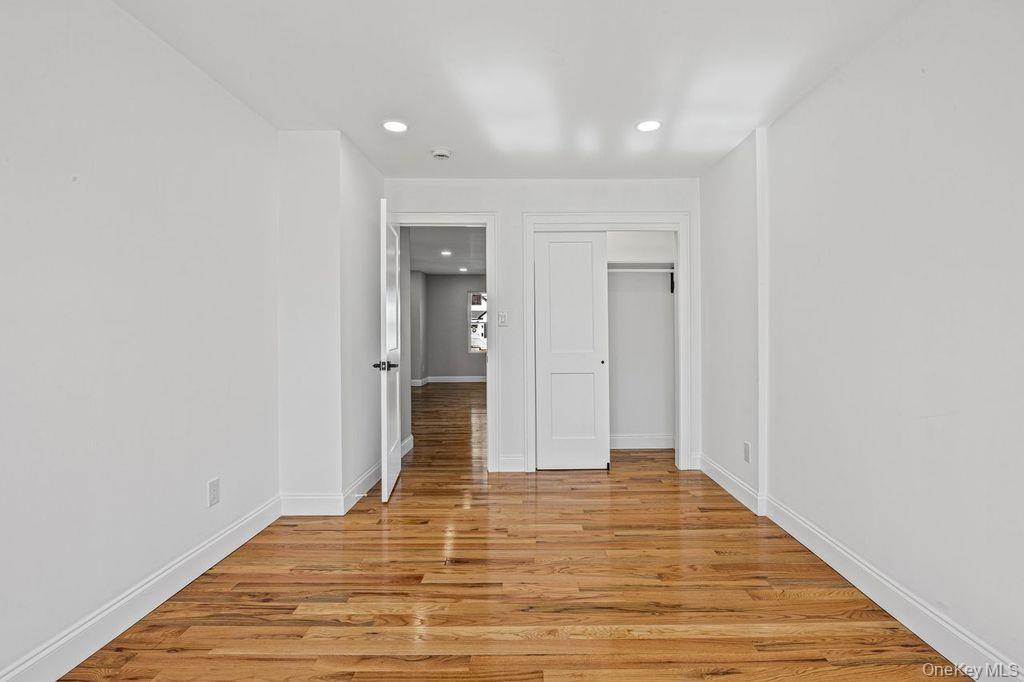 19 Rugby Road Merrick, NY 11566 - Photo 6 of 38