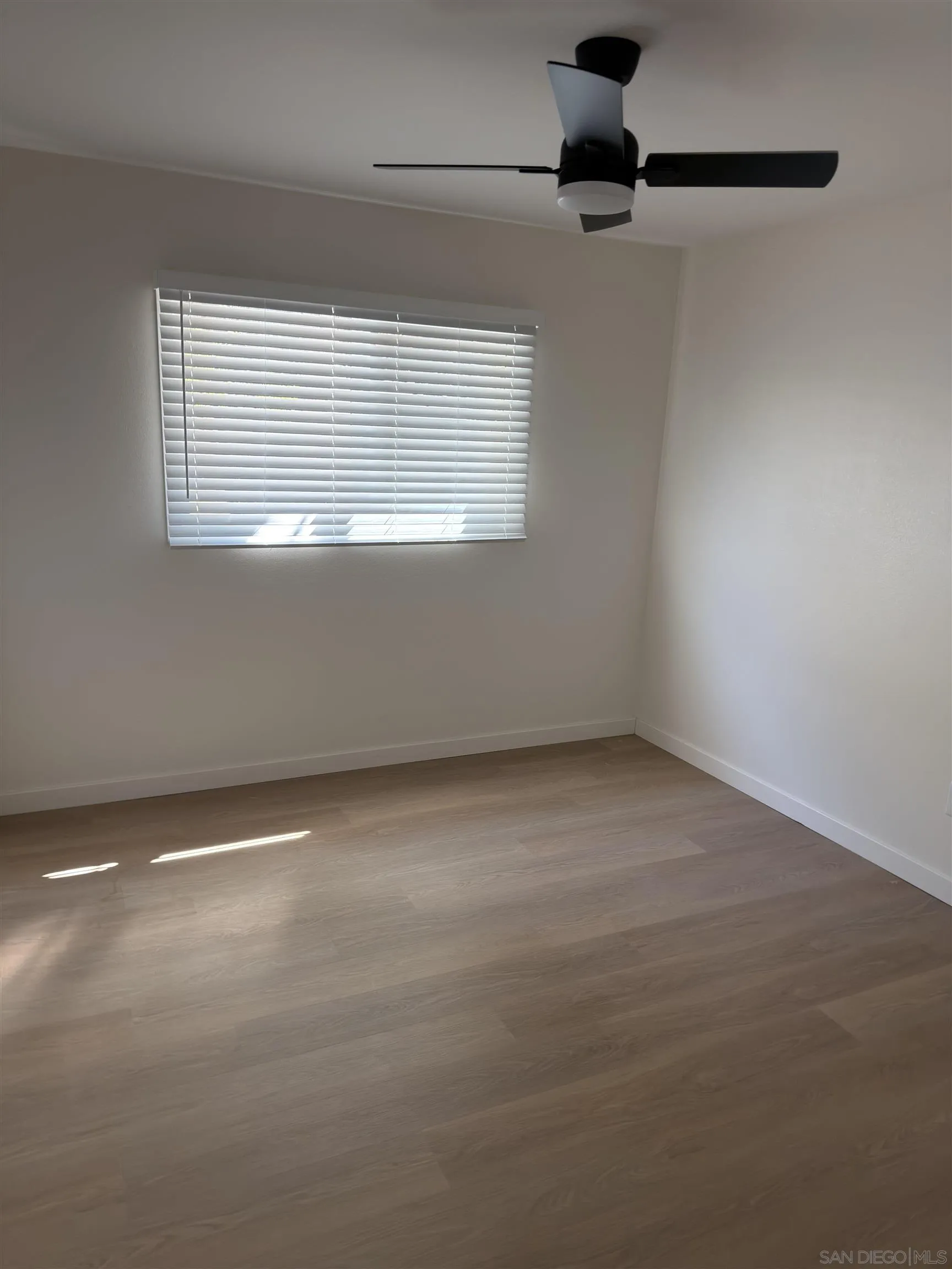 9759 Abbeywood Road Santee, CA 92071 - Photo 11 of 24 Gallery Image 11