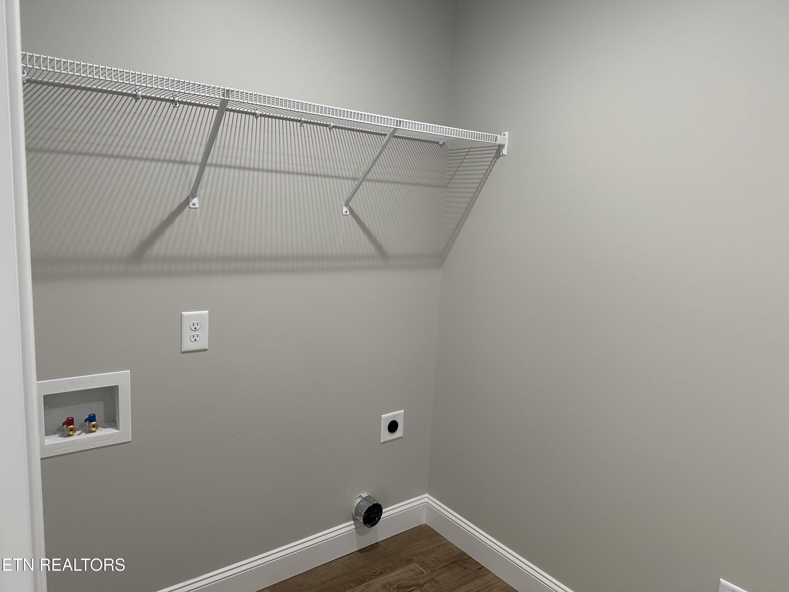 146 Middle Glen Road Maynardville, TN 37807 - Photo 8 of 22 Laundry Room