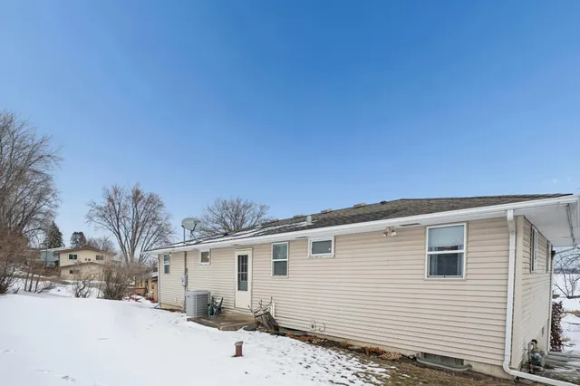 $465,000 | 5369 County Road 6 Southwest, Howard Lake, MN 55349