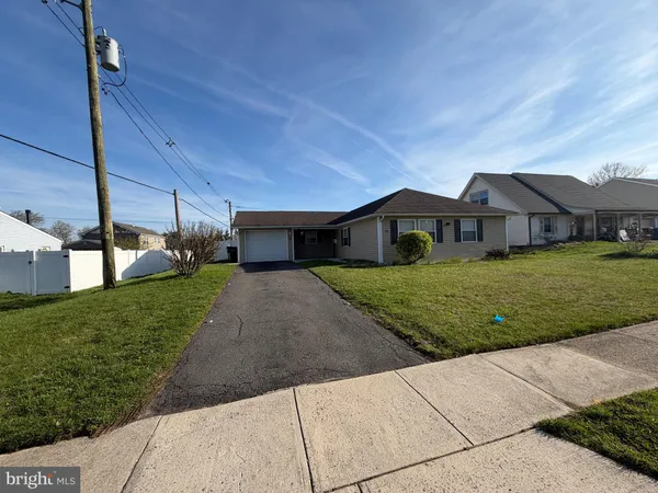 $3,200 | 34 Hopkins Lane, Willingboro, NJ 08046