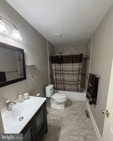 $3,200 | 34 Hopkins Lane, Willingboro, NJ 08046