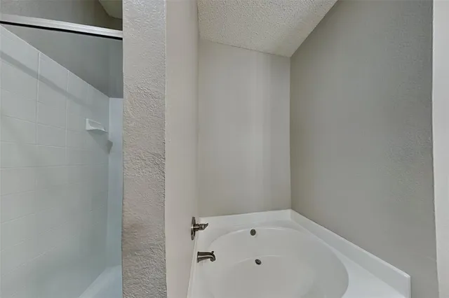 $2,350 | 310 Montana Drive, Arlington, TX 76002