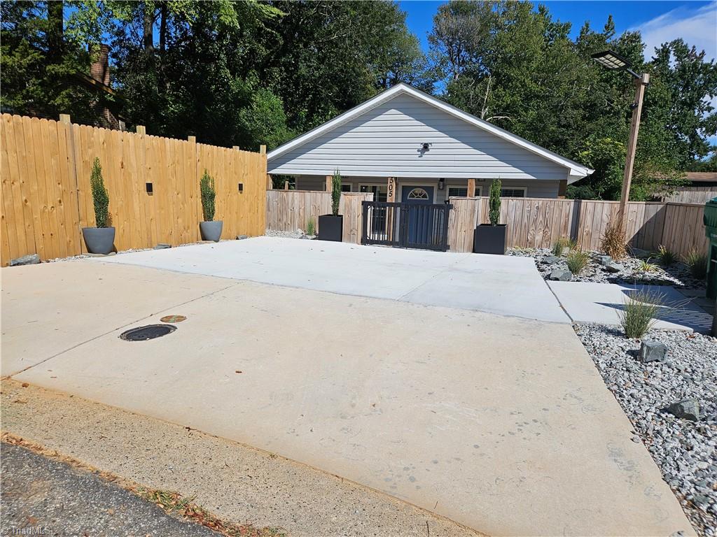 505 Kent Court High Point, NC 27260 - Photo 28 of 31