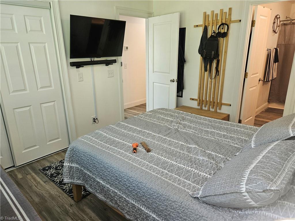 505 Kent Court High Point, NC 27260 - Photo 8 of 31