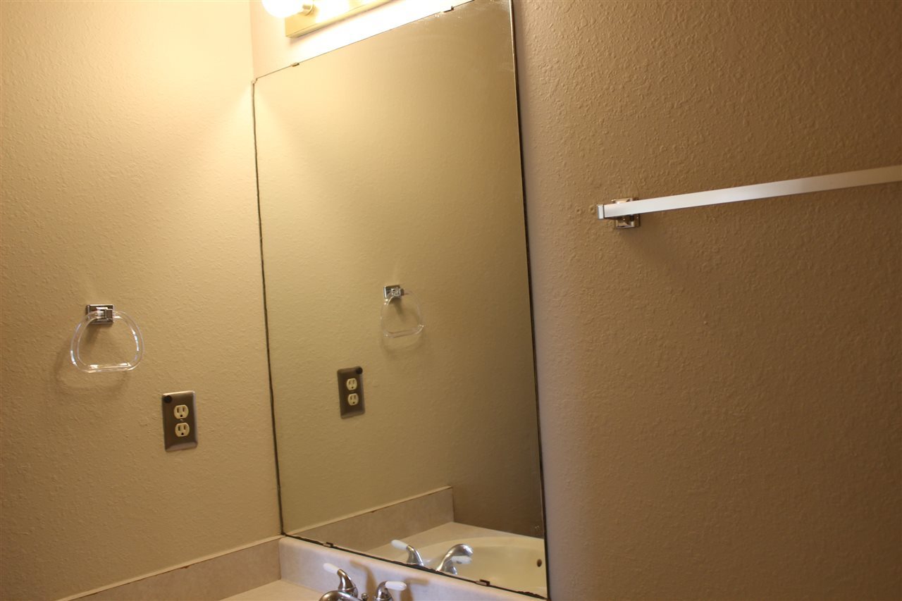 9518 Mallard Loop Laredo, TX 78045 - Photo 8 of 12 Gallery Image 8