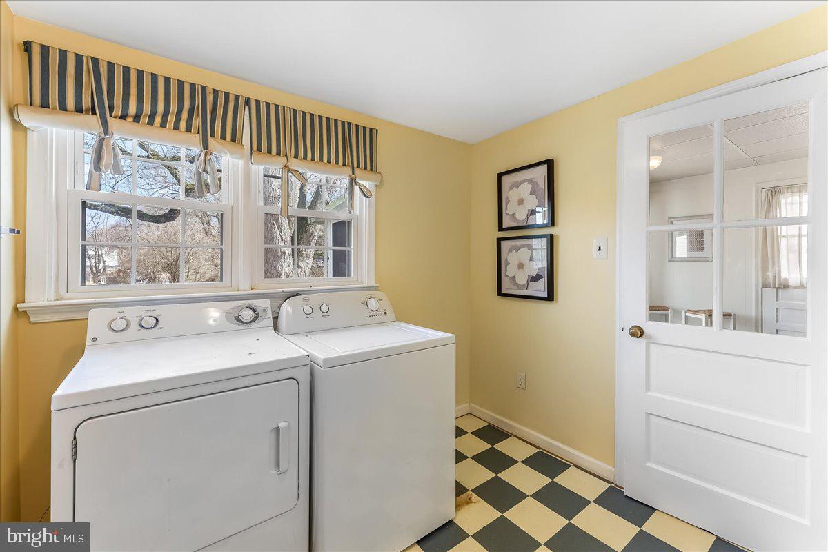 951 Radnor Road Wayne, PA 19087 - Photo 13 of 31