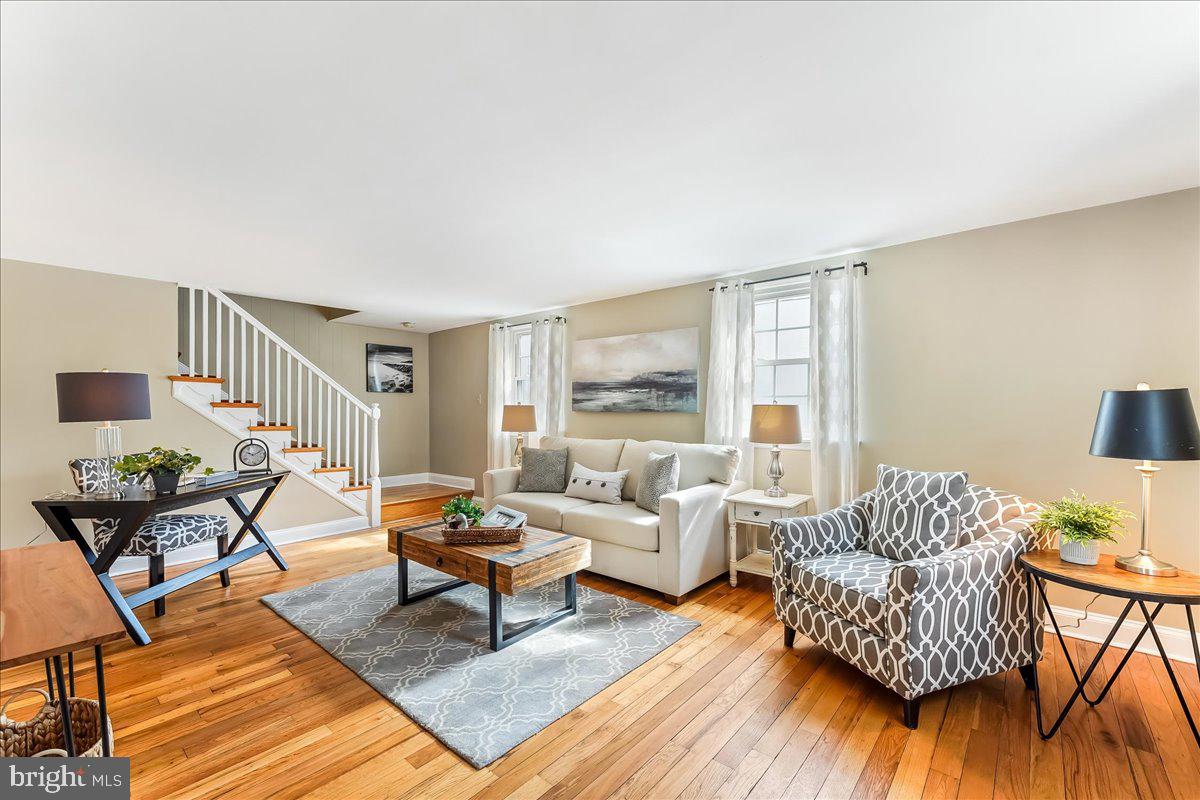 951 Radnor Road Wayne, PA 19087 - Photo 5 of 31