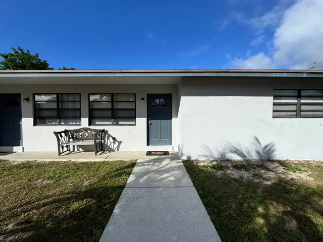 $2,195 | 8761 40th Trail North, Unit 1, Palm Beach Gardens, FL 33410