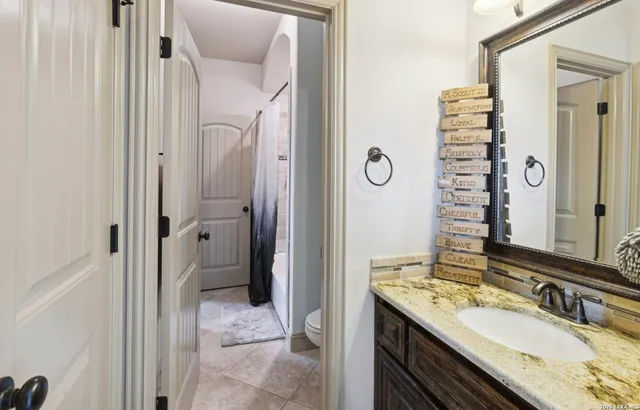 $2,995 | 504 Montessa Park, San Antonio, TX 78253