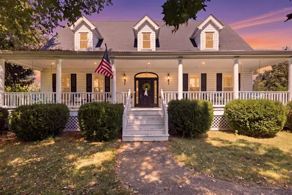 $745,000 | 4715 Sunny Hill Drive, Crestwood, KY 40014