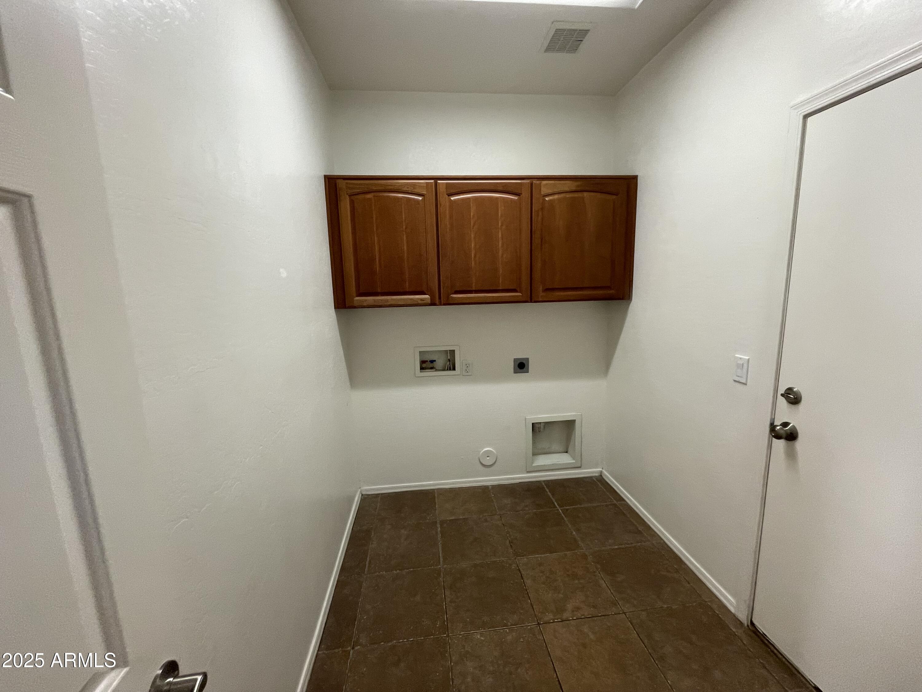 1441 East Thornton Avenue Gilbert, AZ 85297 - Photo 13 of 13 a view of utility room
