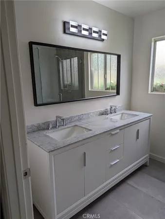 $3,375 | 200 East Racquet Club Road, Unit 13, Palm Springs, CA 92262