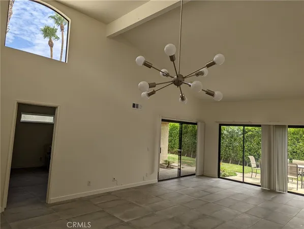 $3,375 | 200 East Racquet Club Road, Unit 13, Palm Springs, CA 92262