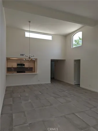 $3,375 | 200 East Racquet Club Road, Unit 13, Palm Springs, CA 92262