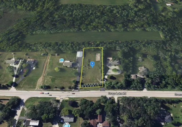 $77,999 | 23901 West Grass Lake Road, Antioch, IL 60002