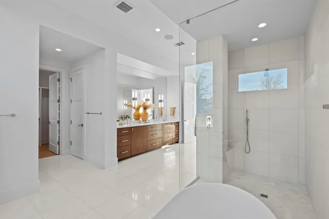 $3,300,000 | 1047 Overlook Parkway, Horseshoe Bay, TX 78657