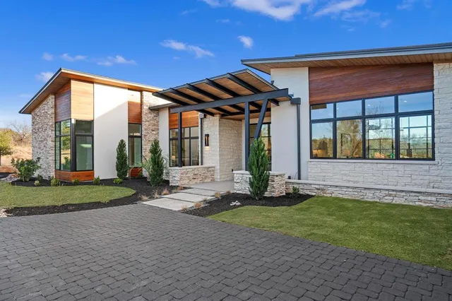 $3,300,000 | 1047 Overlook Parkway, Horseshoe Bay, TX 78657