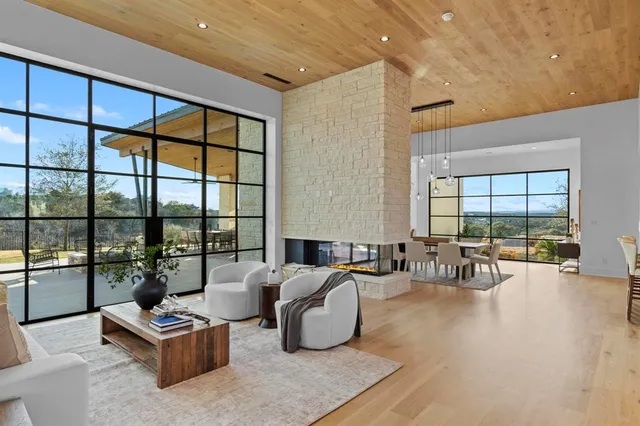 $3,300,000 | 1047 Overlook Parkway, Horseshoe Bay, TX 78657