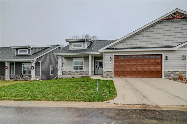 $575,625 | 6473 Ridge View Way, DeForest, WI 53532