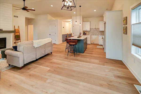 $575,625 | 6473 Ridge View Way, DeForest, WI 53532