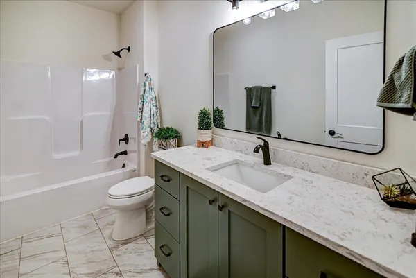 $575,625 | 6473 Ridge View Way, DeForest, WI 53532