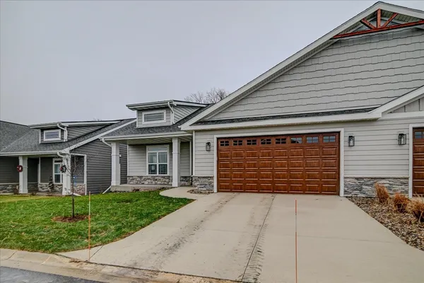$575,625 | 6473 Ridge View Way, DeForest, WI 53532