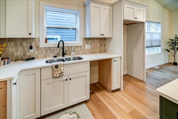 $575,625 | 6473 Ridge View Way, DeForest, WI 53532