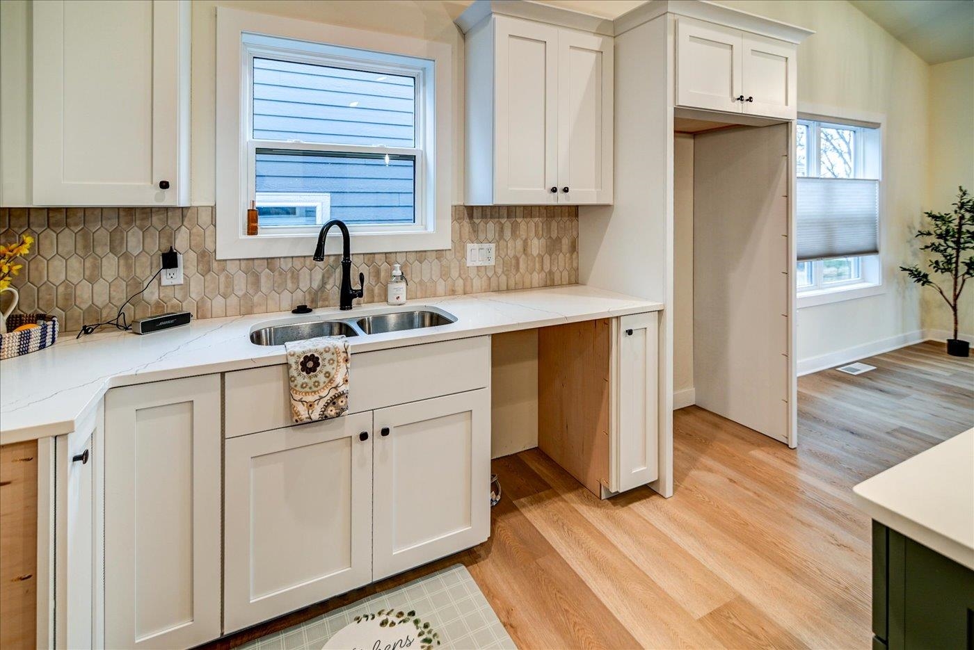 6473 Ridge View Way DeForest, WI 53532 - Photo 9 of 70