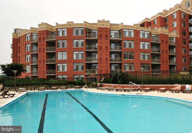 3600 South Glebe Road, Unit 604W Arlington, VA 22202 - Photo 30 of 30 Pool
