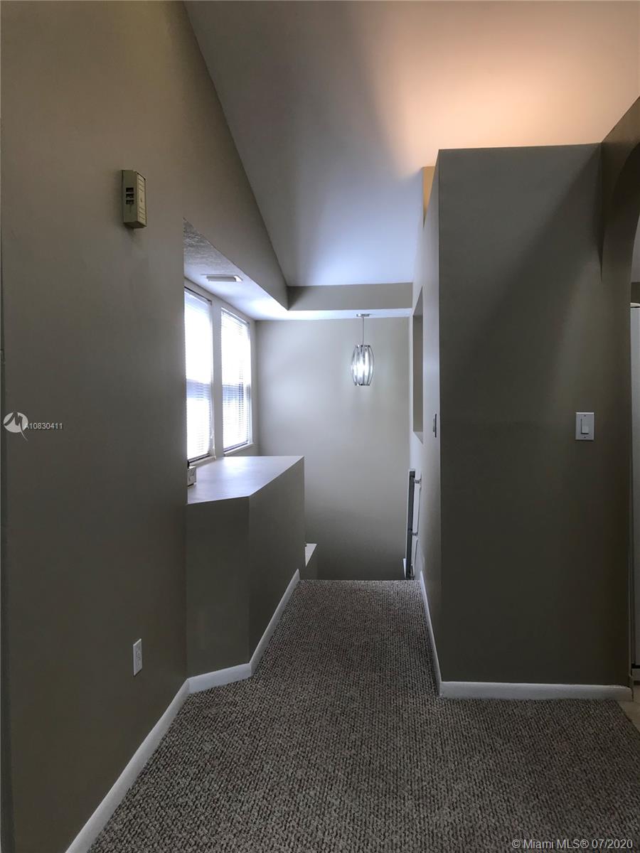 Chelsea Plantation, FL 33324 - Photo 14 of 28