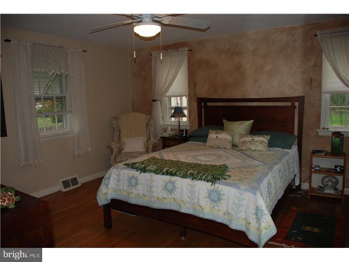 20 Beryl Road Paoli, PA 19301 - Photo 14 of 24 Master Bedroom