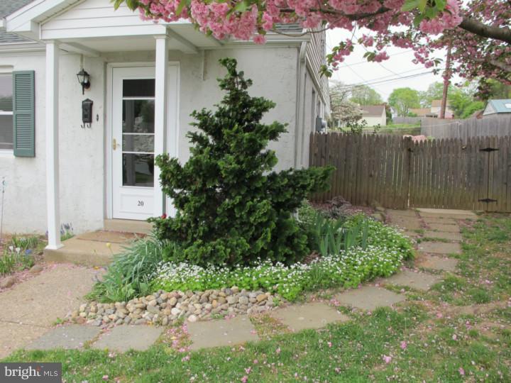 20 Beryl Road Paoli, PA 19301 - Photo 3 of 24 Exterior Front