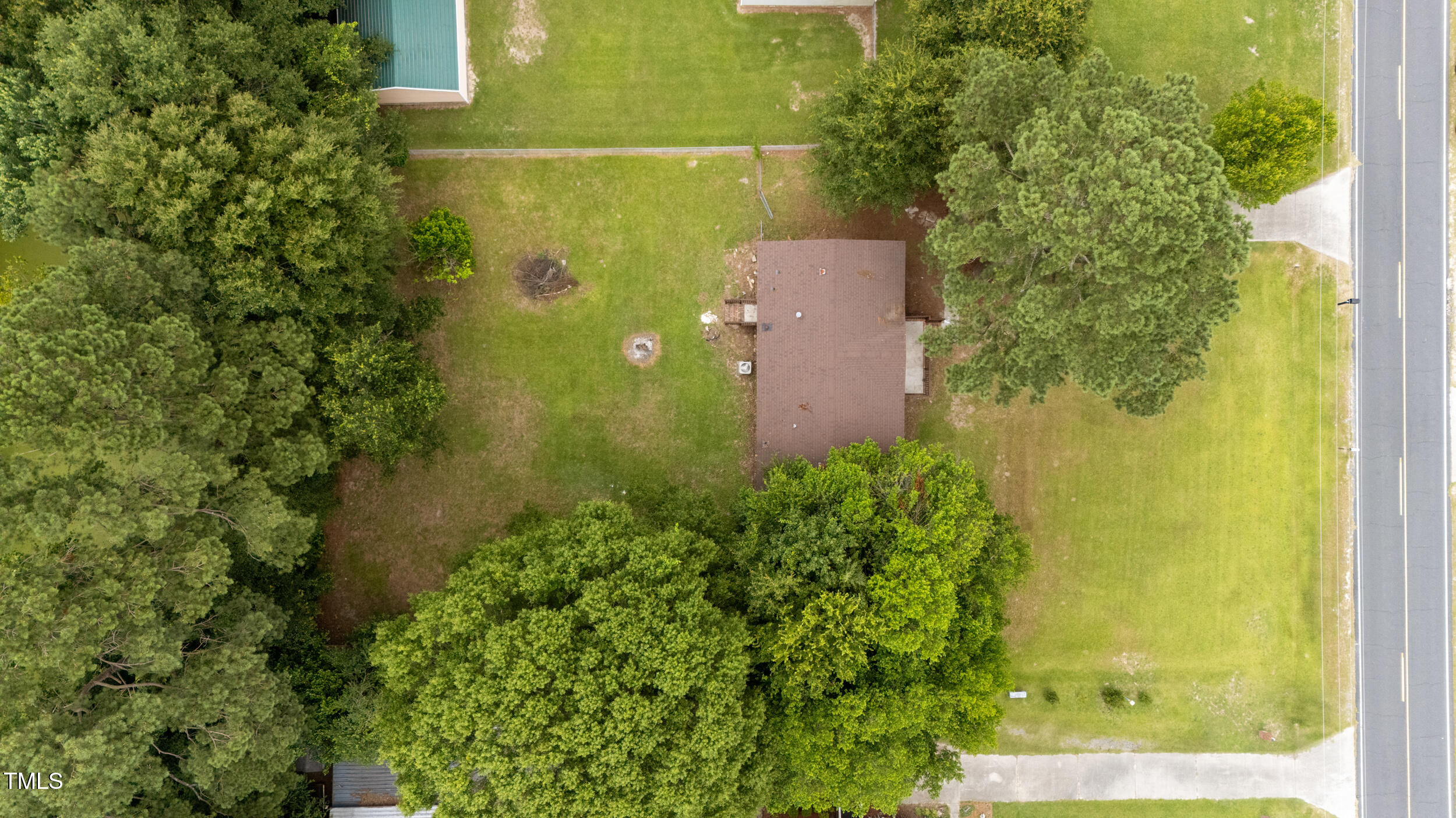 6423 Sandy Creek Road Stedman, NC 28391 - Photo 33 of 40 an aerial view of a residential houses with yard